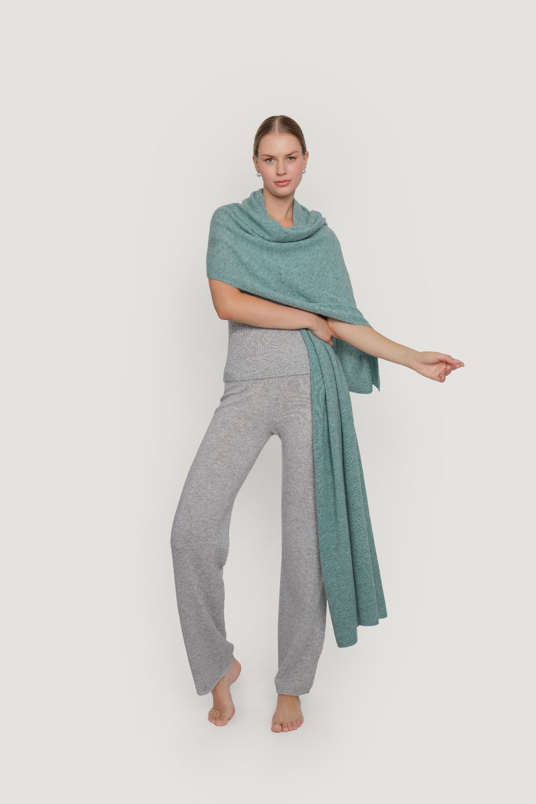 Lora Basic Cashmere Wrap