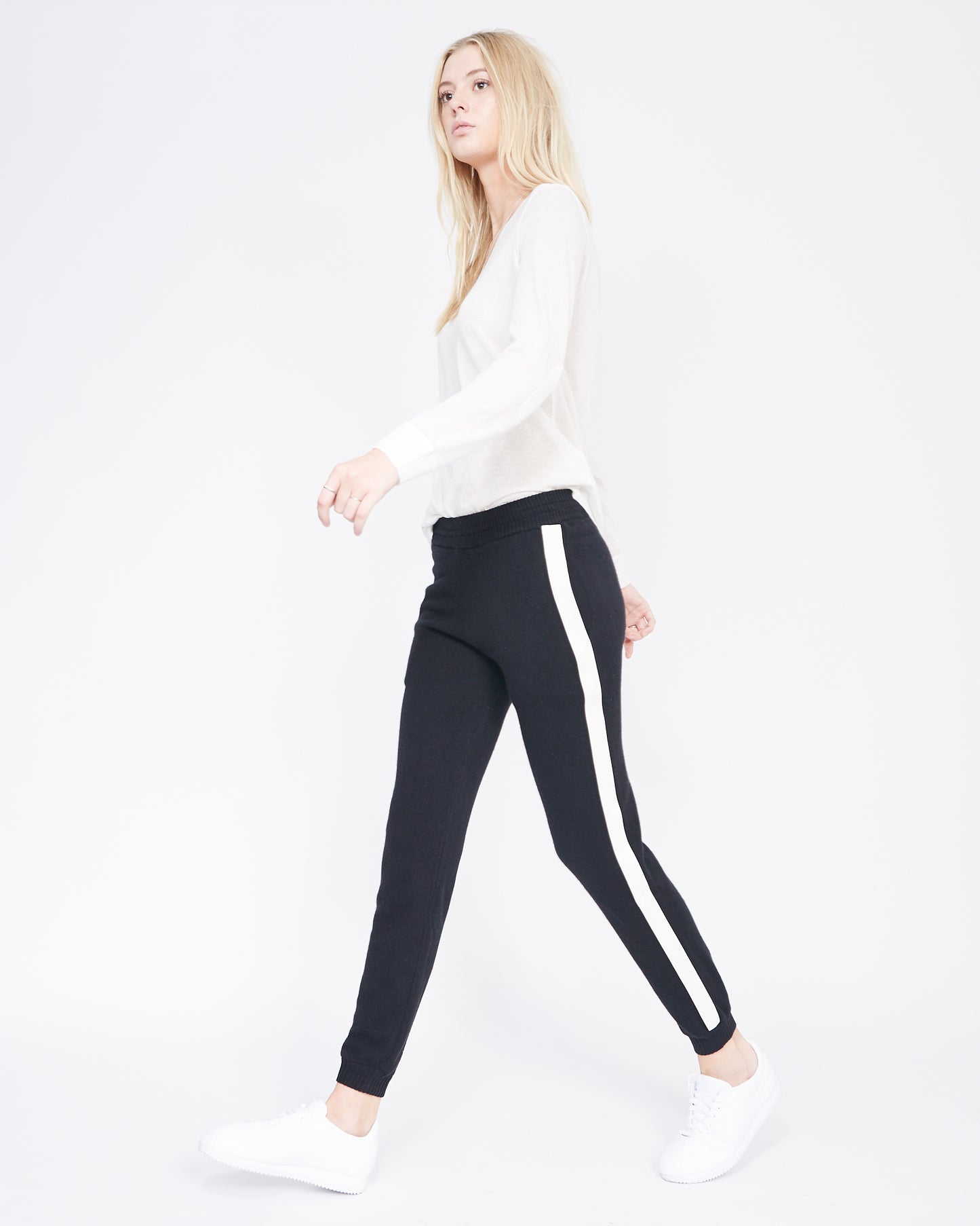 Cashmere sweatpants with leather stripe